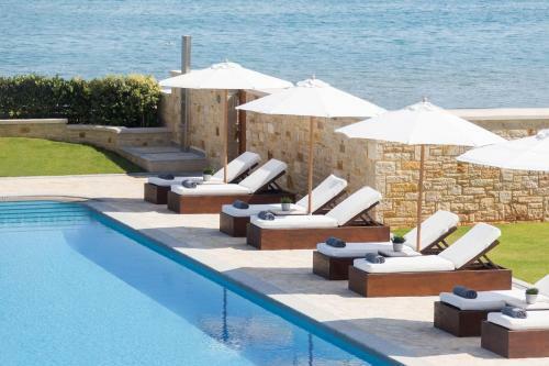 Villa Paralia Beachfront Residence