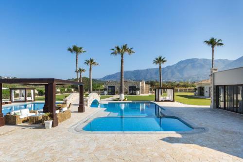 Villa Paralia Beachfront Residence