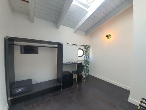 Hostal Belu - Fondi Holiday Rooms