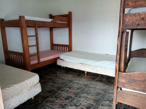 Hostal Ch�cara Com 6 Quartos, Para At� 35 Pessoas