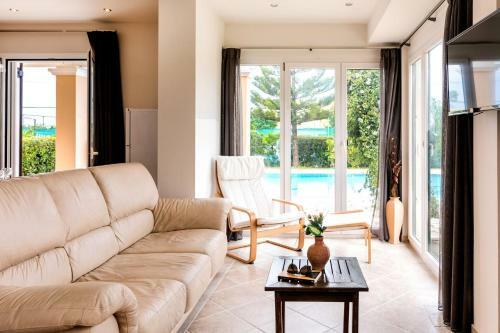 Villa Almyros By Villa Plus