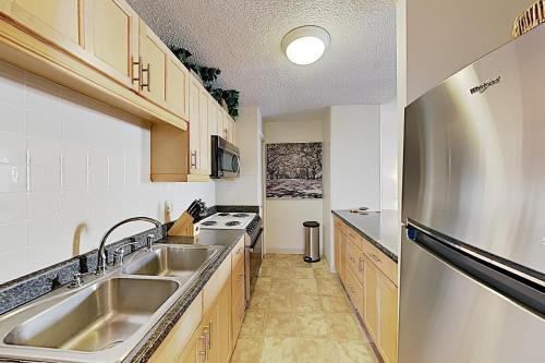 Kuhio Plaza Condo 704
