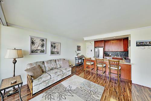 Waikiki 906