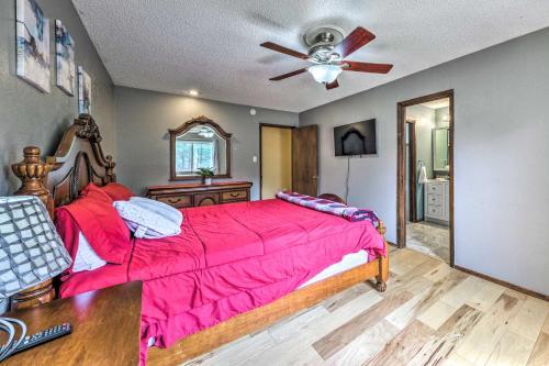 Spacious Ruidoso Home - Walk To Golf Course!