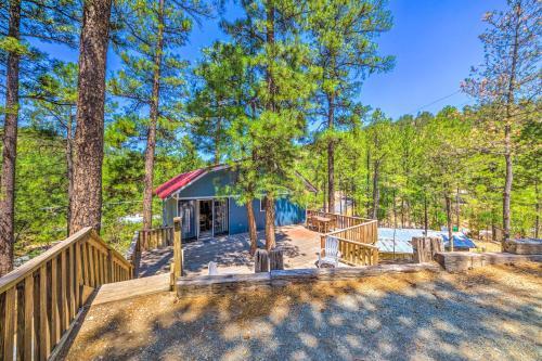 Relaxing Ruidoso Getaway With Spacious Deck!