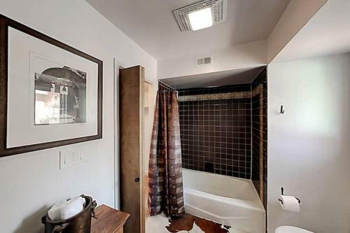 501 Rio Grande Ave F2