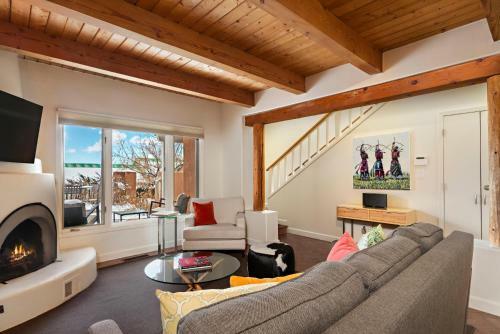 501 Rio Grande Ave F6