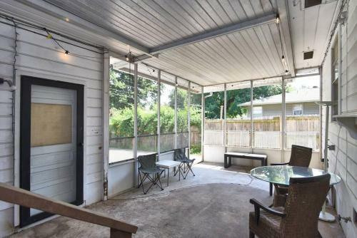 New-3 Bedroom-large Kitchen-family- Friendly
