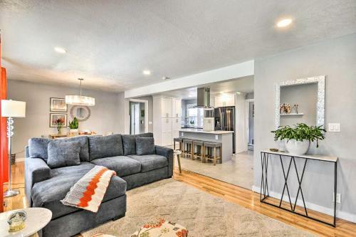 Charming Beaverton Home, Backyard With Fire Pit