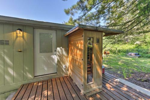 Brookings Home With Sauna, Half Mi To Harris Beach!