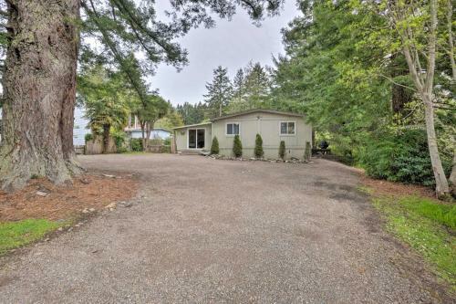 Brookings Home With Sauna, Half Mi To Harris Beach!