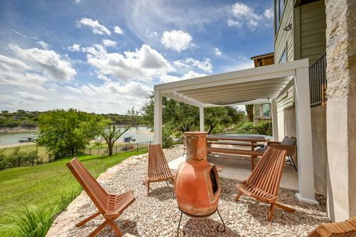 Luxury Lakefront Home-private Dock - Dipping Pool!
