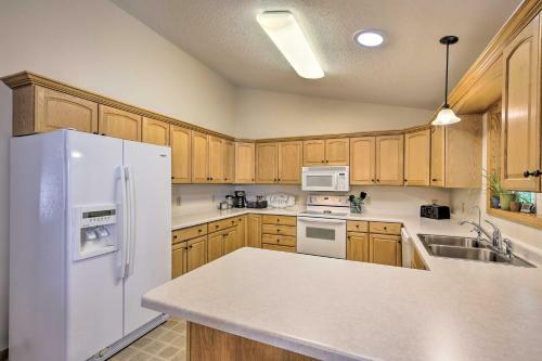 Peaceful Chippewa Falls Home With Deck And Yard!