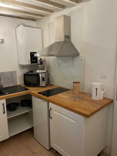 Apartamento Studio Dans Quartier Historique De Moulins