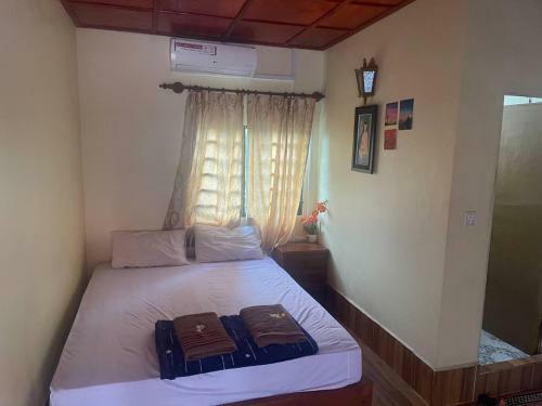 Hostal Blue Night Guesthouse