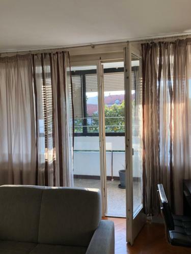Anna Apartment
