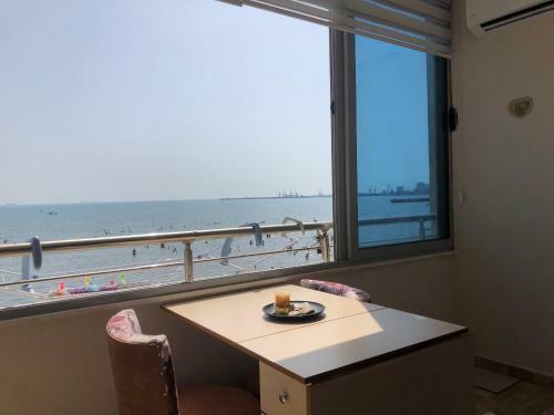 Apartamento Lovely Studio With Sea View