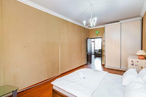 Apartment 10 Mandarin