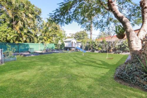 Charming 3 Bedroom House In Coorparoo