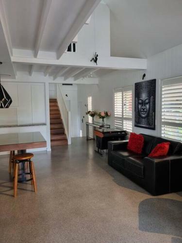 Villa Black On Belongil Beach Byron Bay