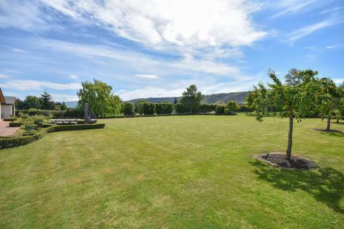 Tirohanga Retreat
