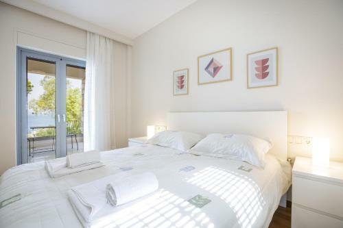 Villa Bay's Balcony Verga