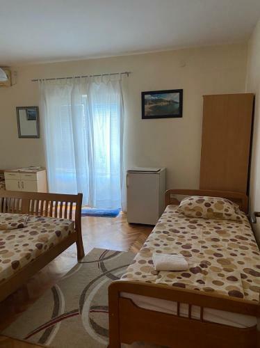 Hostal Lekovic Apartments