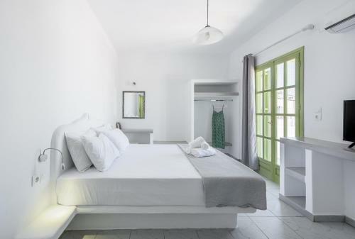 Hotel Pente Elies Milos