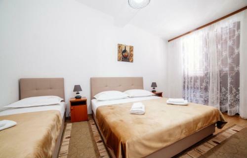 Castello Apartments