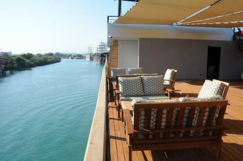 Limitless Yacht Hotel
