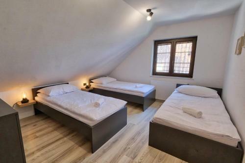 Au?lak Hi?a, Apartments.