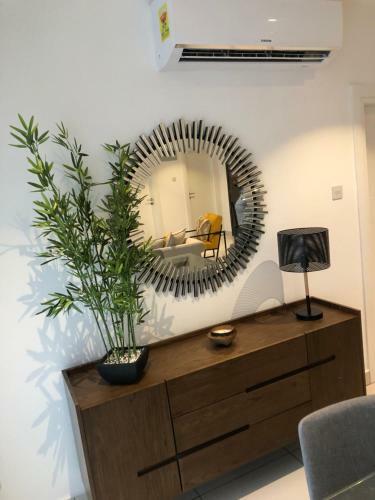 Ebs Legends Edmund One Bedroom Duplex