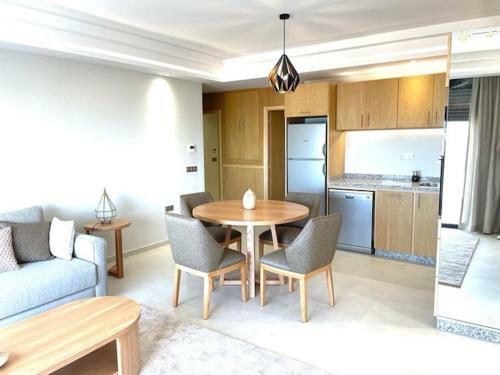 Luxury Apartment 105sqm Terrace Seafront