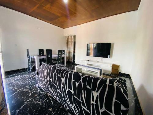Apartamento Meubl� - Yaounde - Etoug Ebe