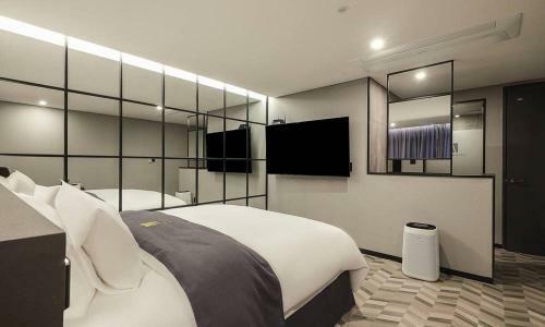 Hotel ??? ??