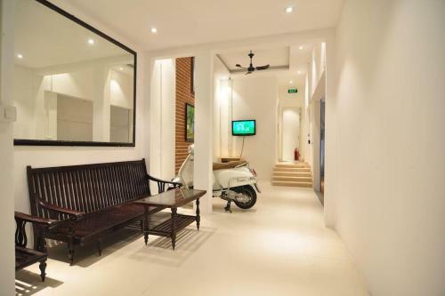 Mayhouse -cozy Harmony