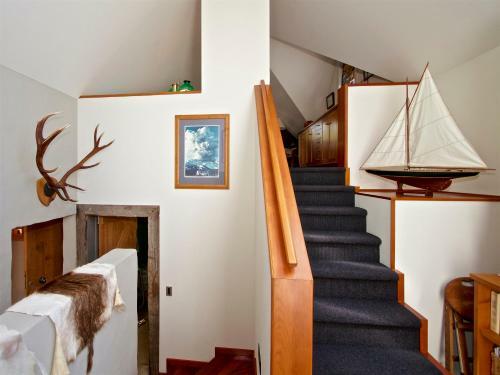 Kauawhi Lodge - Acacia Bay Holiday Home