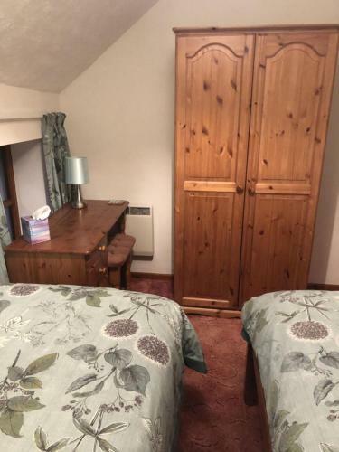 Bowood Cottage With Great Activities Barn