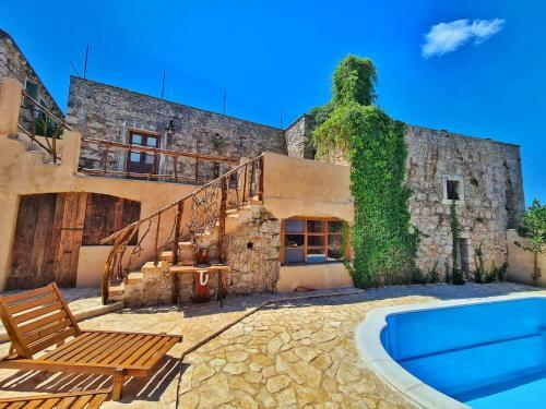 Rustical Villa - Terra Arhaica