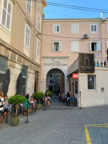 Modern Apartment Veneziana