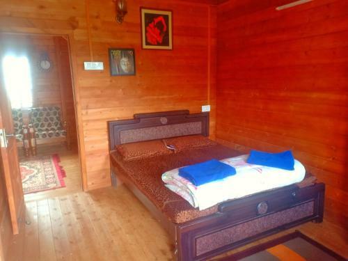 Igloo Woodhouse - Premium Private Duplex Villa