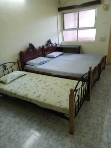 Good Shepherd Deluxe Rooms & Deluxe Apartments