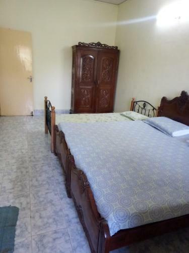 Good Shepherd Deluxe Rooms & Deluxe Apartments