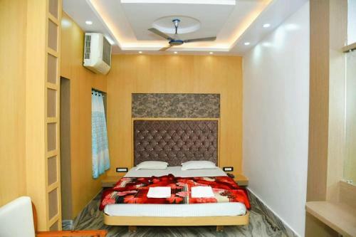 Hotel Staymaker Aditya Plaza