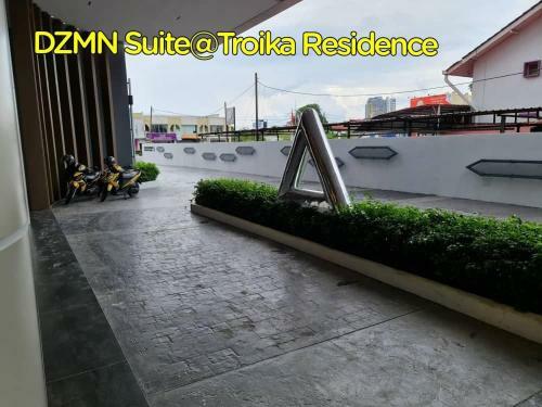 Apartamento Dzmn Suite@troika Residence