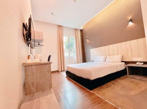 Karang Timur Motel