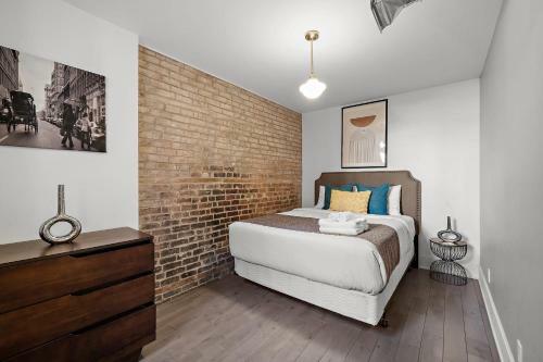 Charming Fresh 3br Apartment On Bishop St
