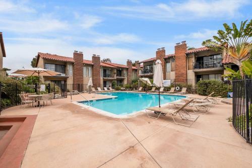 La Costa Village Charm