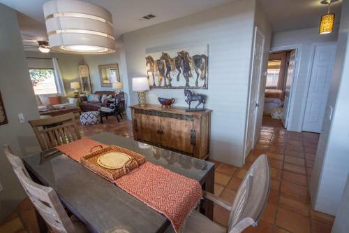 Claudia's Cove Retreat