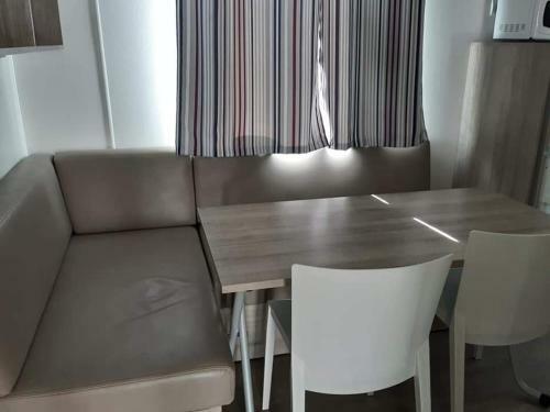 Mobilhome 4/5 Personnes